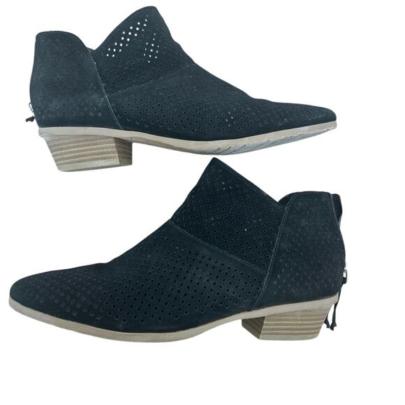 Kenneth Cole REACTION Women's Side Walk Perforated Suede Ankle Boot Size 10 - Picture 3 of 5